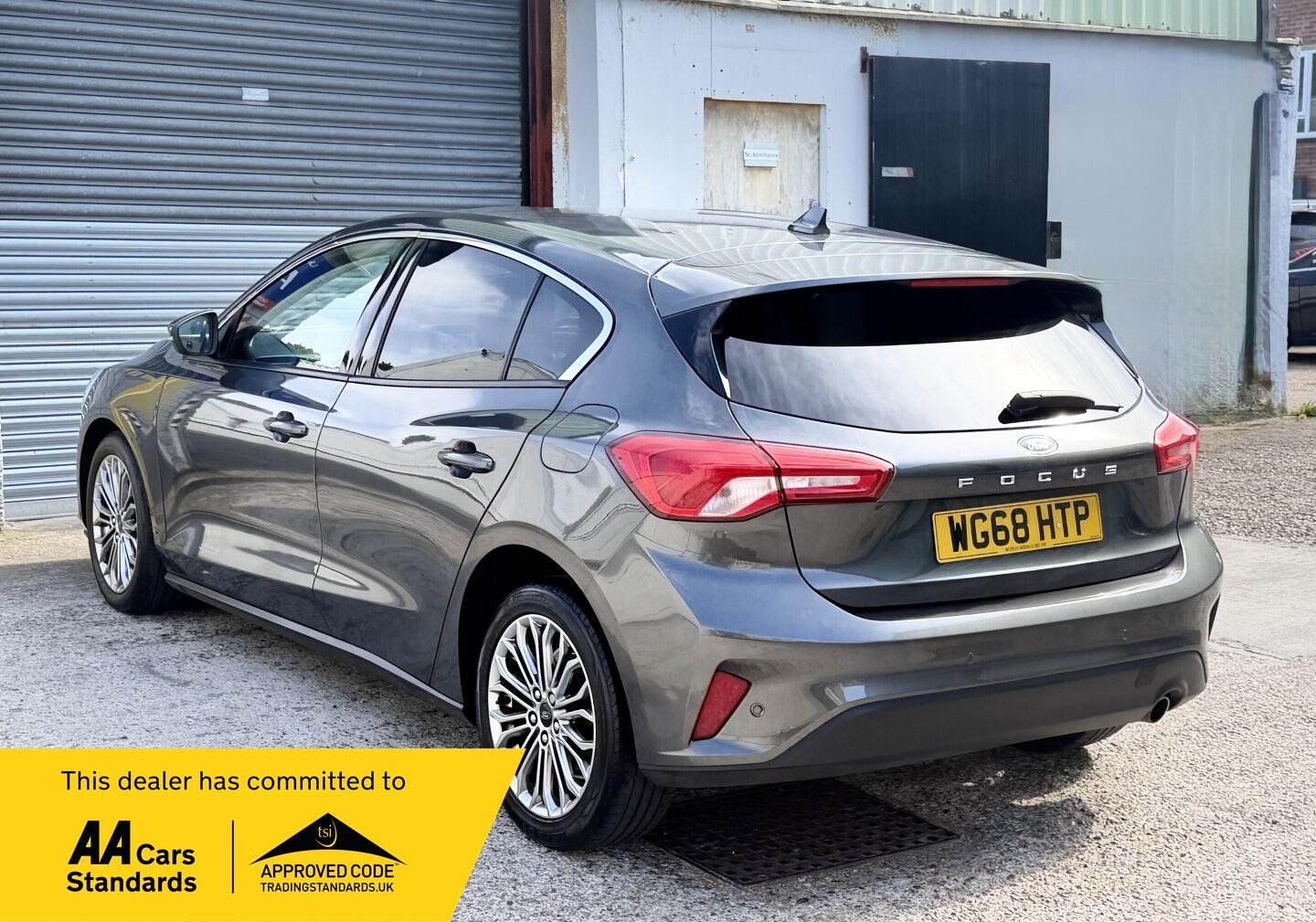Ford Focus Right Side